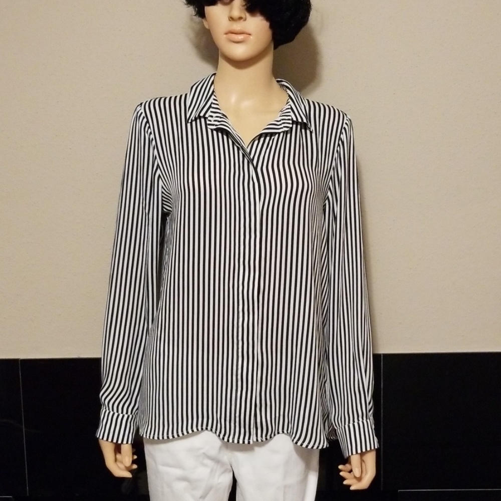 Prestige condition H&M shirt